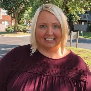 Meet your Posher, Joyce